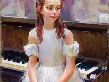 鋼琴前的女孩